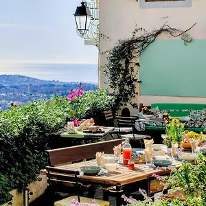 Bed & Breakfast The Frogs' House - Yoga Retreat, Saint-Jeannet (Alpes-Maritimes)
